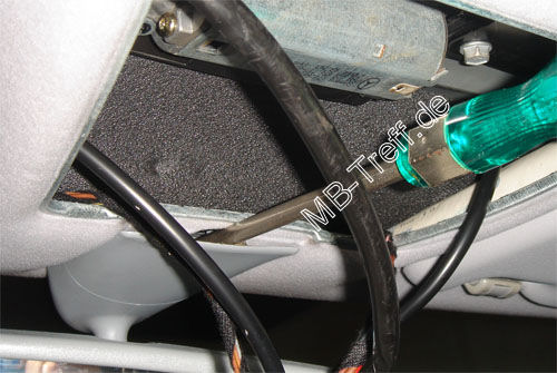 Anleitungen | Mercedes CLK-Klasse (c208) | Automatisch Abblendbaren Innenspiegel nachrsten: Bild 3
