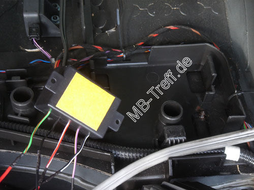 Anleitungen | Mercedes CLK-Klasse (c208) | Steckdose 12V im Kofferraum: Bild 19