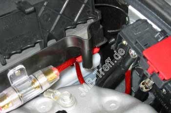 Anleitungen | Mercedes C-Sportcoupe / CLC (cl203) | Einbau einer kleinen Endstufe im Furaum: Bild 8