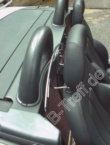 Anleitungen | Mercedes SLK-Klasse (r170) | Kleiderbgel hinter Beifahrersitz: Bild 0