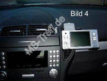 Anleitungen | Mercedes SLK-Klasse (r171) | PDA-/iPOD-Halterung fr die Mittelkonsole: Bild 3