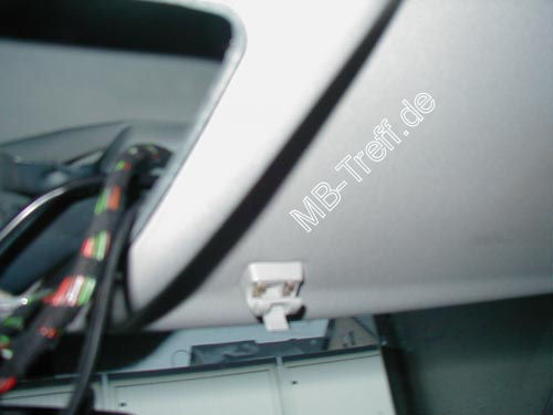 Anleitungen | Mercedes C-Klasse (w202) | Sonnenblenden der E-Klasse (W210) nachrsten: Bild 2
