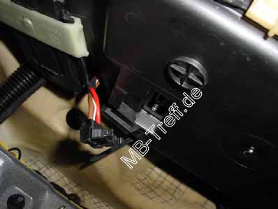 Tipps-tricks | Mercedes SLK-Klasse (r170) | Geblsemotorausbau fr Reperatur: Bild 2