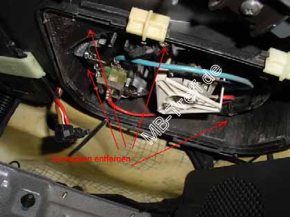 Tipps-tricks | Mercedes SLK-Klasse (r170) | Geblsemotorausbau fr Reperatur: Bild 5
