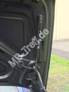 Tipps-tricks | Mercedes SLK-Klasse (r170) | Kofferraumdmpfer tauschen: Bild 1