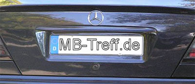 Anleitungen | Mercedes Allgemein | Plastikabdeckung fr Schliezylinder im Heckdeckel: Bild 2