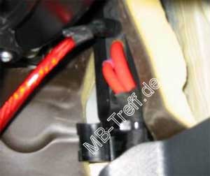 Anleitungen | Mercedes C-Sportcoupe / CLC (cl203) | Einbau einer kleinen Endstufe im Fußraum: Bild 5