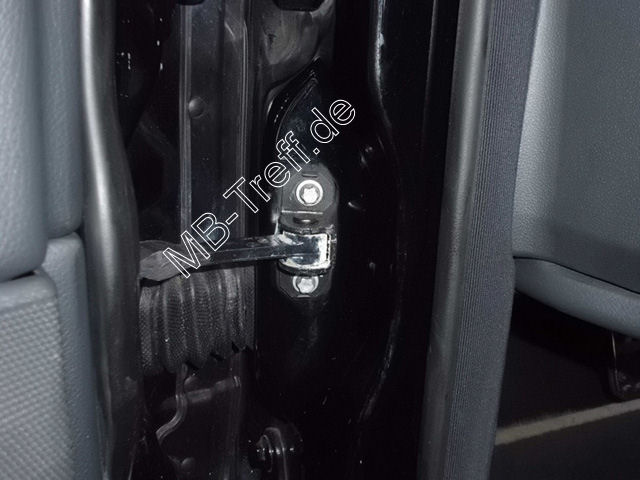 Anleitungen | Mercedes C-Sportcoupe / CLC (cl203) | Türfangband-Abdeckung in S-Klasse Optik: Bild 0