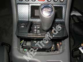 Anleitungen | Mercedes SLK-Klasse (r170) | Einbau einer Autosteckdose: Bild 15