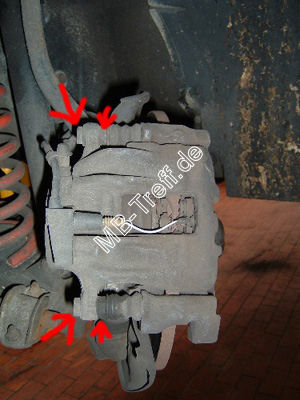 Anleitungen | Mercedes C-Klasse (w202) | Bremsenkltze/-scheiben erneuern, Bremssattel lackieren: Bild 1