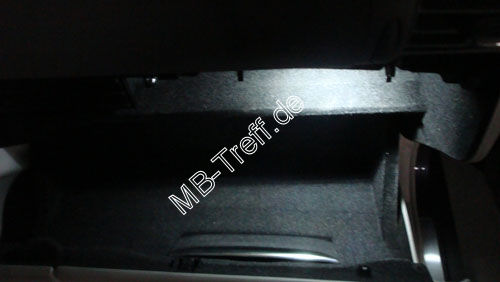 Anleitungen | Mercedes C-Klasse (w203) | Innenbeleuchtung auf LED-Sofitte umbauen: Bild 25