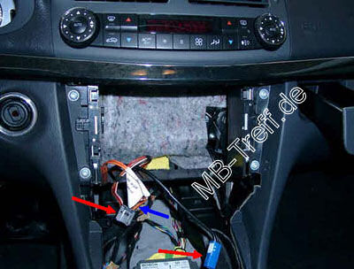 Anleitungen | Mercedes E-Klasse (w211) | MP3-fähiger CD-Wechsler am APS50: Bild 5