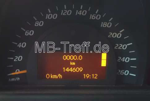 Tipps-tricks | Mercedes C-Sportcoupe / CLC (cl203) | Batteriespannung und Generatorspannung prfen: Bild 1