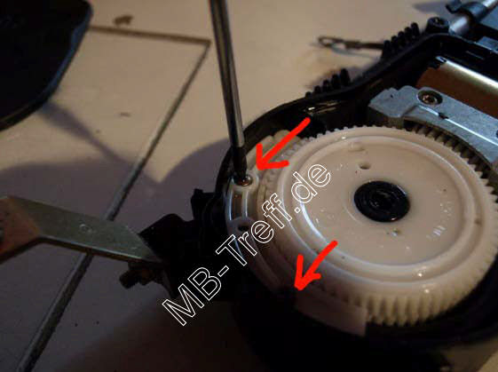 Tipps-tricks | Mercedes 200D - 500E (w124) | Revision der automatischen Radioantenne: Bild 11