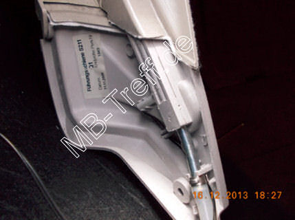 Tipps-tricks | Mercedes E-Klasse (w212) | Elektrische Kofferraumabdeckung fährt nicht mehr hoch: Bild 4