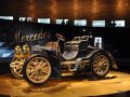 Kleines Treffen am Mercedes-Museum - Brovning