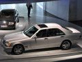 Kleines Treffen am Mercedes-Museum - Brovning