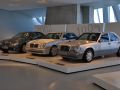 Kleines Treffen am Mercedes-Museum - Brovning