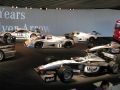 Kleines Treffen am Mercedes-Museum - E 230